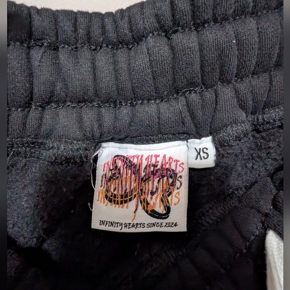 Infinity Hearts Top & Bottom - Picture 7 of 12